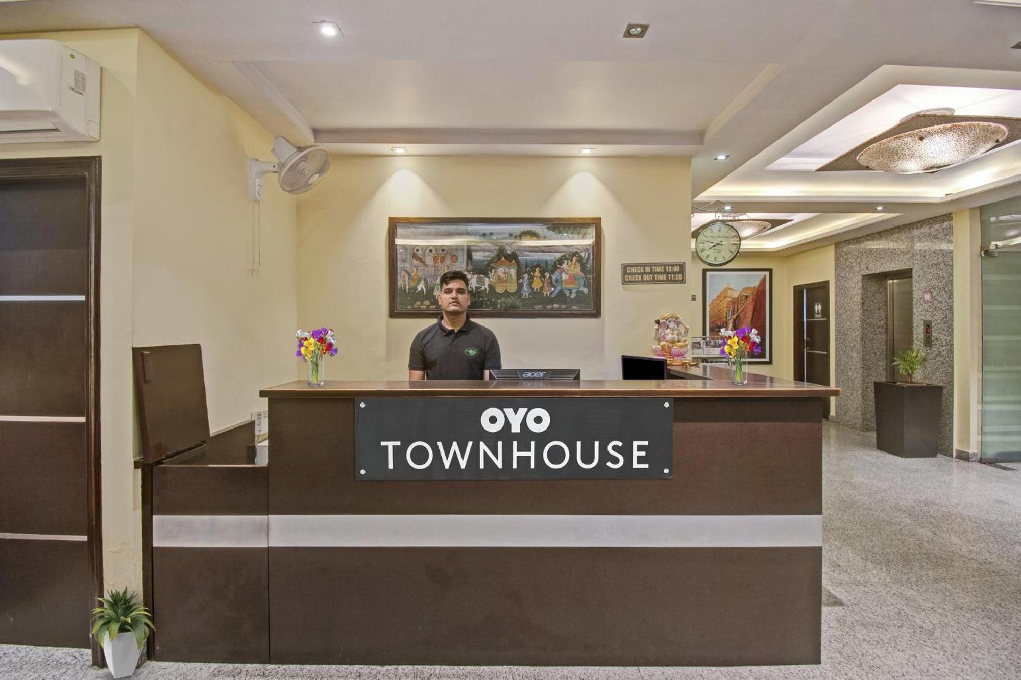 Townhouse Oak Hotel Minze Jaipur Exterior foto